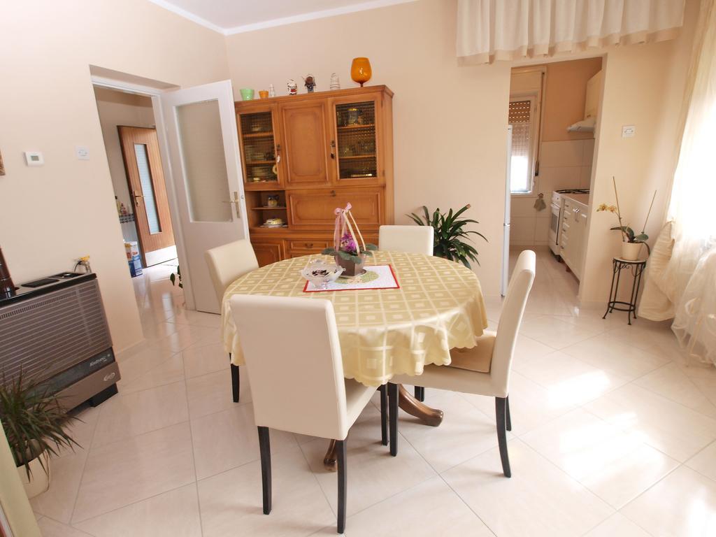 Apartments Ivanka 1056 Pula Extérieur photo