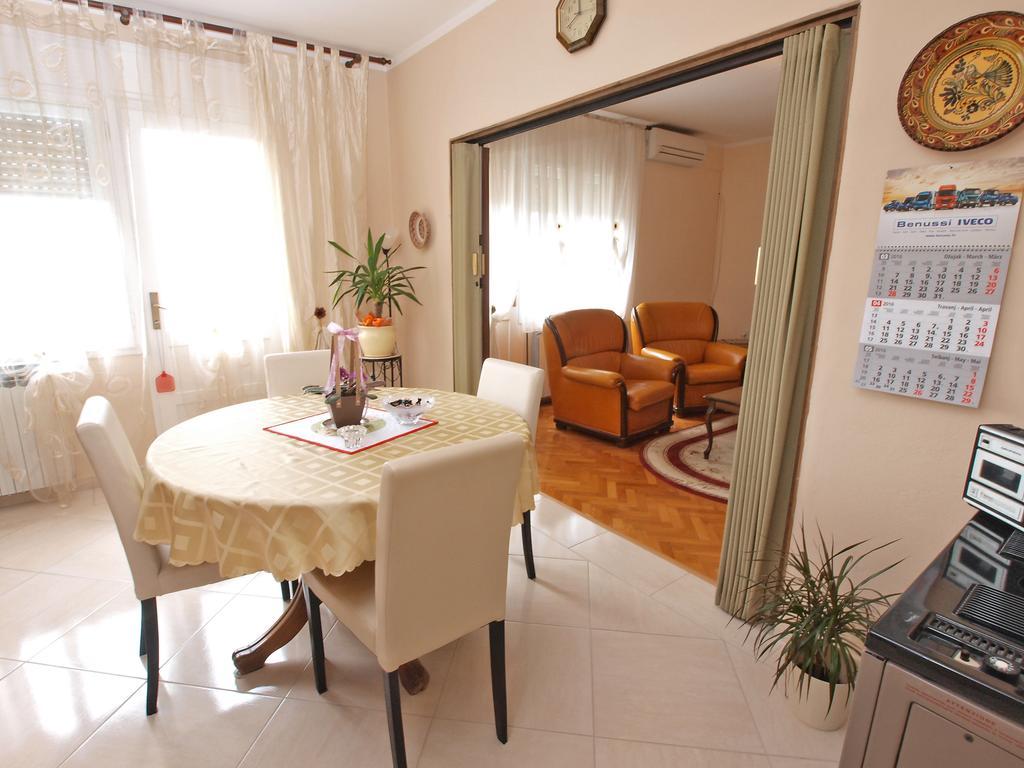 Apartments Ivanka 1056 Pula Extérieur photo