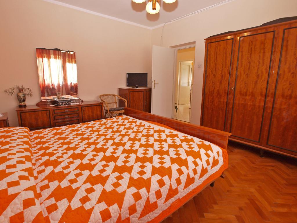 Apartments Ivanka 1056 Pula Extérieur photo